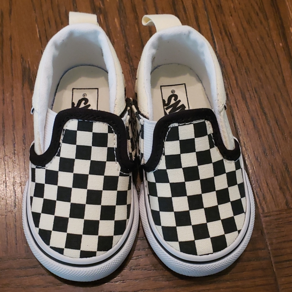 Toddler Checkered Vans Size 4